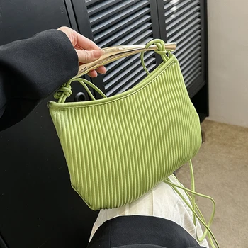 Марка дизайнер мека кожа рамо чанта нагънат чанти метална дръжка съединители чанта възел каишка дами мода Crossbody чанта