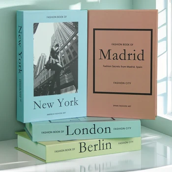 Фалшиви книги за декорация мода Берлин Милано Мадрид Лондон Париж кутия за съхранение декоративна книга подарък стрелба Prop масичка за кафе