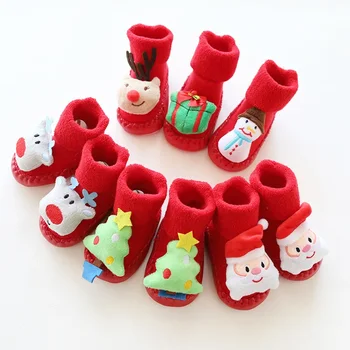 Есен и зима вълна кръг удебелени карикатура бебешки обувки и чорапи бебе нехлъзгащо се малко дете червено коледни етаж чорапи