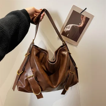 Moto & Biker чанта за подмишници за жени дизайн колан катарама мека Pu кожа рамо чанта масло восък кожа женски 2023 тенденция зима