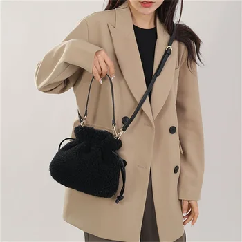 Плюшена чанта за жени руно плътен цвят шнур пухкава чанта мека чанта за рамо